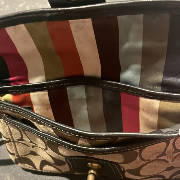 Signature Coach wristlet - Picture 3 of 4